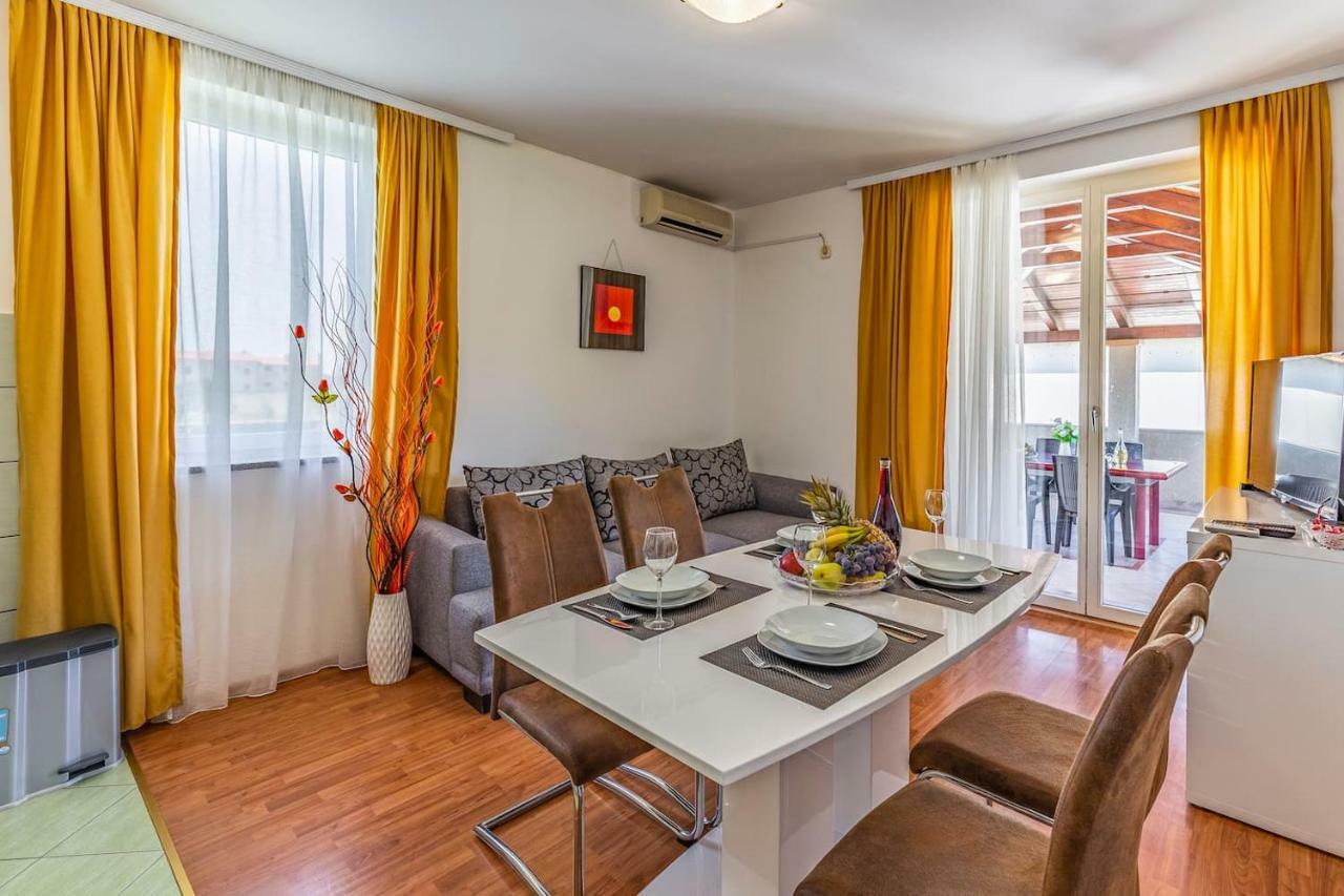 All Seasons Apartment Pula Exterior foto
